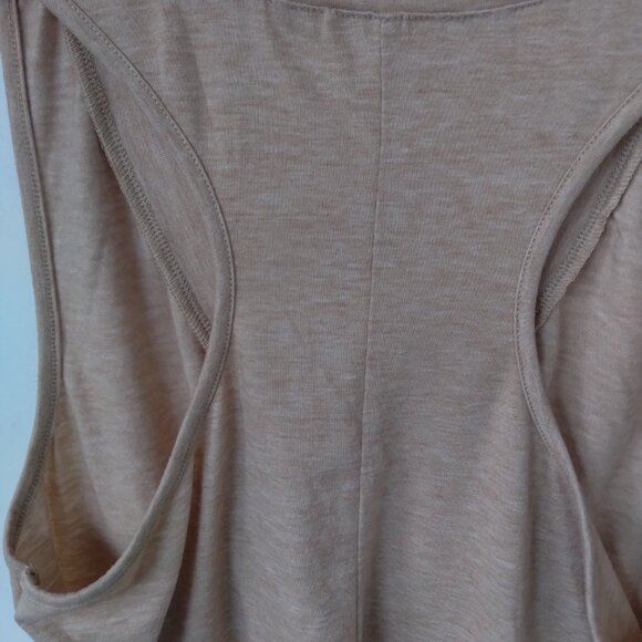 BEIGE V-NECK TANK TOP SLEEVELESS TOP SIZE MEDIUM RACERBACK - Picture 7 of 7